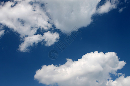 蓝色天空中的云彩白色天气图片