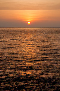 泰国西米兰岛的太阳落日天空旅行图片
