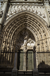 西班牙帝国城托莱多大教堂的门和正门建筑首都悖论石头地标建筑学历史性旅游房子街道图片