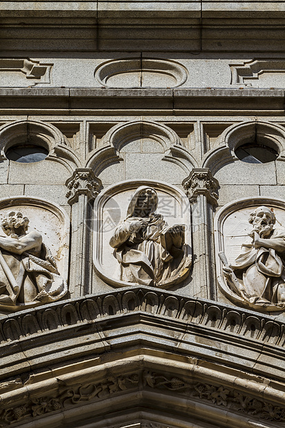 托莱多 帝国之城 大教堂外墙上的雕塑天空遗产地标建筑学建筑首都国家旅游街道历史性图片