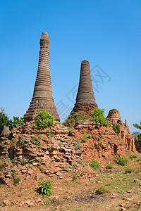 缅甸古老佛教寺庙的废墟地标佛塔蓝色建筑学旅行宗教纪念碑遗产精神宝塔图片