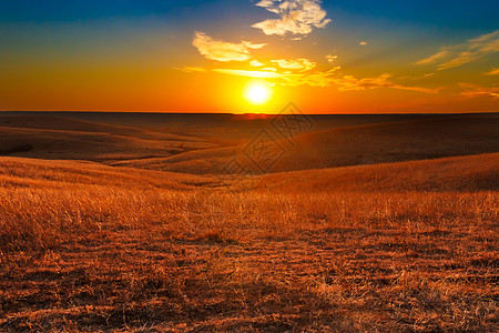 堪萨斯日落的弗林特山图片