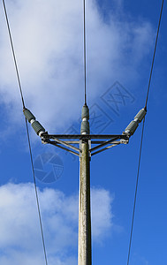 电线杆英语木头公用事业金属风险电缆危险电线震惊商业图片