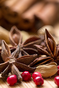 干燥多色调味品特配八角百里香食物草本星星宏观红色棕色种子草本植物图片