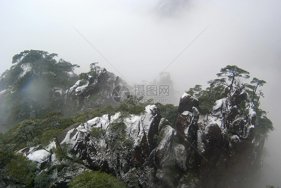 世界自然遗产三青山地貌的风景松树花岗岩旅游山谷悬崖山脉世界遗产图片