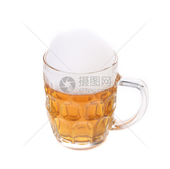 高大的啤酒杯与泡沫玻璃黄色庆典金子琥珀色食物文化派对液体酒吧图片
