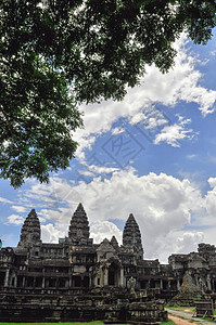 柬埔寨暹粒的和Angkor Wat高棉建筑群宗教眼睛古董旅行文化蓝色微笑寺庙纪念碑高棉语图片