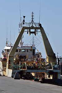 法国布洛涅南梅尔港的渔船水手渔夫港口渠道图片
