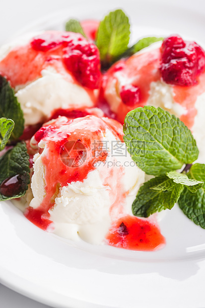 冰霜绿色奶油状食物薄荷冰淇淋白色红色乳白色冻结配料图片