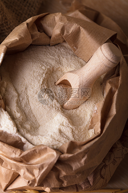 饭食在麻袋中乡村解雇面粉棕色面包小麦种子季节食物农场图片