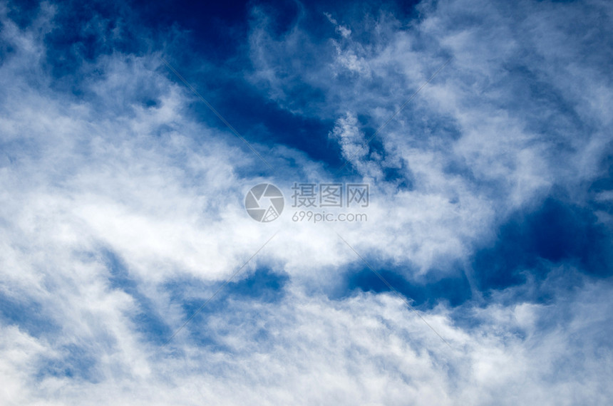 蓝蓝的天空像什么？在线吃瓜网友深度科普自然现象