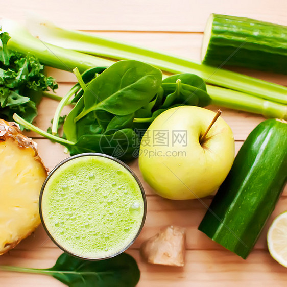 健康绿色脱毒汁蔬菜水果食物木头薄荷饮食玻璃菠萝叶子饮料图片