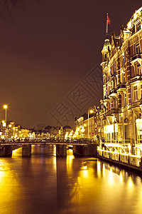 夜间从荷兰阿姆斯特丹到荷兰的城市风景自行车建筑学房子城市历史建筑风景运输首都图片