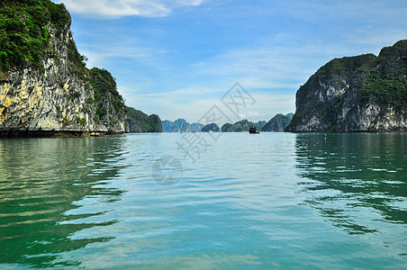 越南河隆湾海景风景 越南石灰石村庄阳光小屋海湾石头天空岩石蓝色场景图片