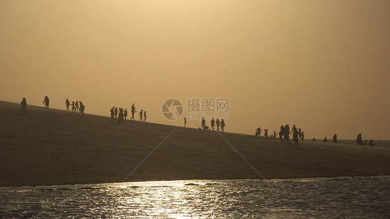 在杰里卡科阿拉海滩顶楼的人海滩全景旅行旅游闲暇天堂家庭日落沙丘海岸线图片