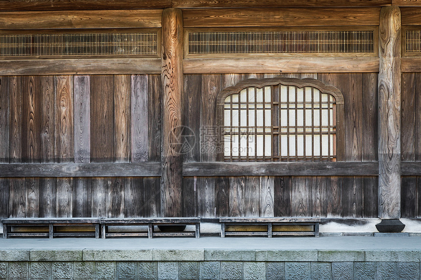 日本木制寺庙内室内细节建筑结构文化棕色木头窗户宗教历史图片