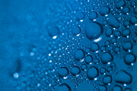 正在刷新蓝色水底背景 showDOF瓶子雨滴雨水口渴淬火水滴塑料宏观玻璃水分图片