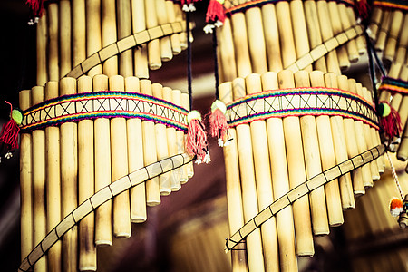 秘鲁当地市场中 真正的南美大洲粉丝文化利马竹子排箫音乐管道初洛木头历史长笛图片