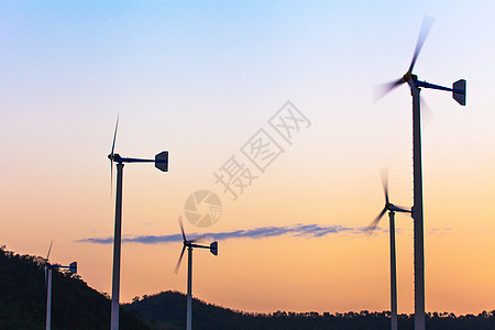 风力涡轮机发电机风车工业创新环境技术天空农场场地金属图片