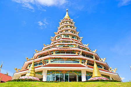 泰国清莱寺庙建筑学白色建筑文化精神旅行遗产假期宗教祷告图片