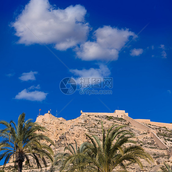 地中海西班牙的圣芭芭拉城堡地平线天空棕榈市中心假期建筑旅行蓝色古董海岸线图片