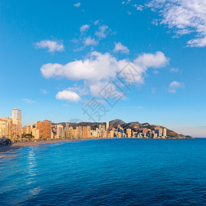 贝尼多姆阿利坎特 西班牙海滩日落地标假期太阳社区晴天景点海洋酒店白色天空图片