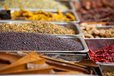 印度果阿当地市场的印度有色香料跳蚤辣椒食物胡椒店铺粉末芳香小豆蔻美食豆蔻图片
