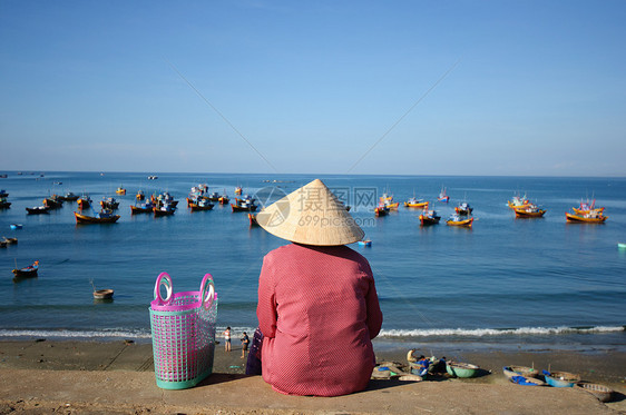 慕内海滩图片