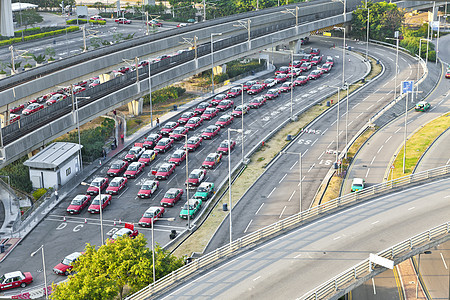 机场公路和出租车车站图片