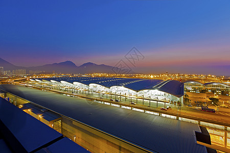 机场航站楼日落图片