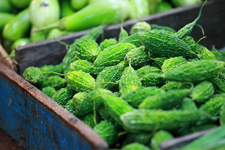 印度传统蔬菜市场中的绿色普里察寒意美食辣椒素香料旅行食物辣椒异国味道胡椒图片
