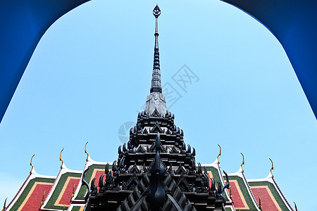 泰国金属宫殿顶端巴刹旅游游客建筑吸引力寺庙旅行晴天图片