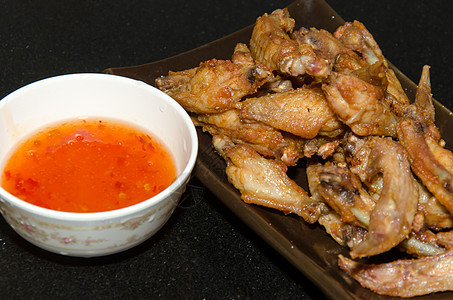 炸鸡营养沙拉食物白色餐厅翅膀午餐油炸盘子饮食图片