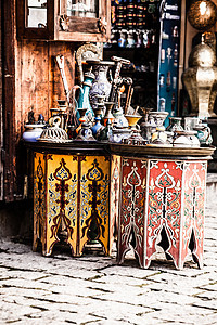 当地街道摩洛哥纪念品店盘子陶瓷餐具手工业艺术麦地店铺罐子拼盘陶器图片