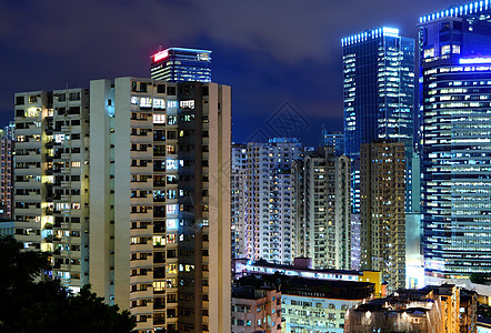 香港公寓楼夜间办公时间民众住宅建筑学生活景观建筑天空摩天大楼风景财产图片