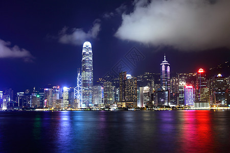 晚上在市中心的香港港口建筑建筑学景观摩天大楼办公室海景金融城市风景图片