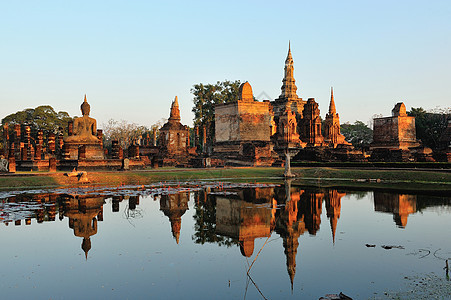 泰国前首都泰国前首府Sukhothai历史公园雕像冥想废墟场景寺庙艺术雕塑宗教公园石头图片