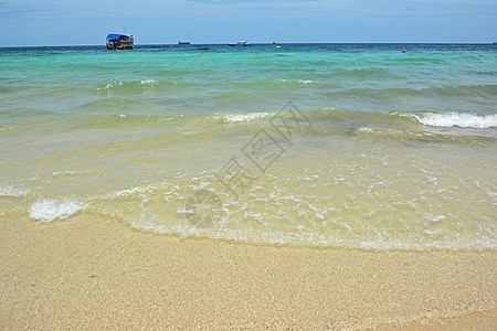 泰国Ta Yai海滩Koh Larn天气岩石海岸季节热带旅行休息天空阳光天堂图片