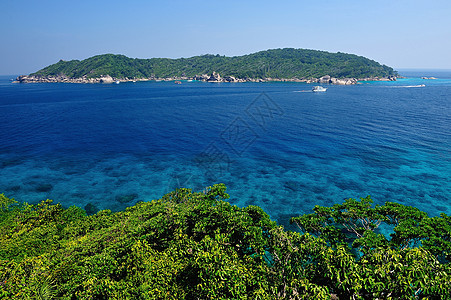 泰国安达曼海西米兰岛的热带天堂旅行珊瑚支撑地平线蓝色岩石海滩海岸天空假期图片