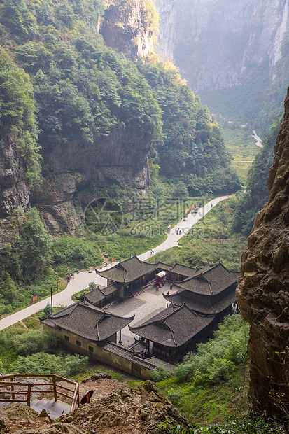 中国武隆国家公园五龙阁楼旅行石灰石访客遗产山腰芙蓉石笋国家图片