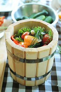 保护番茄叶子韭菜沙拉厨房味道洋葱季节玻璃蔬菜木头图片