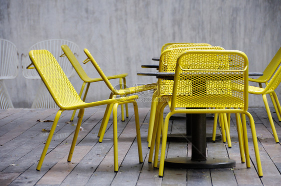 黄黄钢椅子食物阳光画幅茶几桌子场景合金对角线塑料晚餐图片