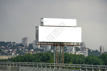 用于广告的空空广告公告牌注意力庇护所机构公共汽车城市骑术基础设施旅行促销街道图片
