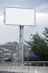 用于广告的空空广告公告牌运输基础设施帆布骑术营销街道横幅公共汽车机构注意力图片