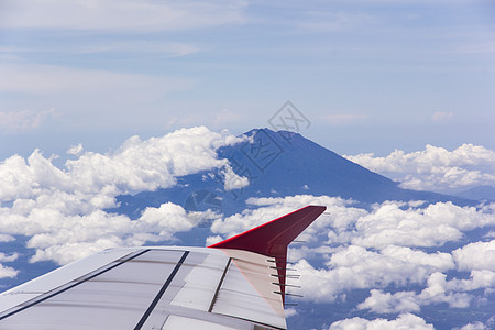 蓝色天空山 蓝天图片