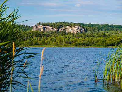 Brandzes附近Komarov湖图片