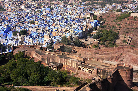 从印度Mehrangarh堡观察到的Jodhpur市博物馆建筑学文化堡垒城市旅行砂岩景观废墟纪念碑图片