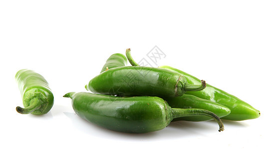 绿色Jalapeeno胡椒团体植物香料食物烹饪白色蔬菜寒冷辣椒图片