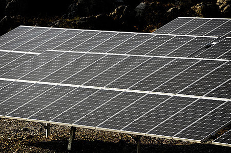 法国光伏发电太阳能发电厂安装力量生态技术场地光伏太阳活力植物工业图片
