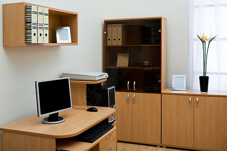 台式电脑扫描器窗户秘书桌子电脑书架窗帘监视器文件夹家具图片